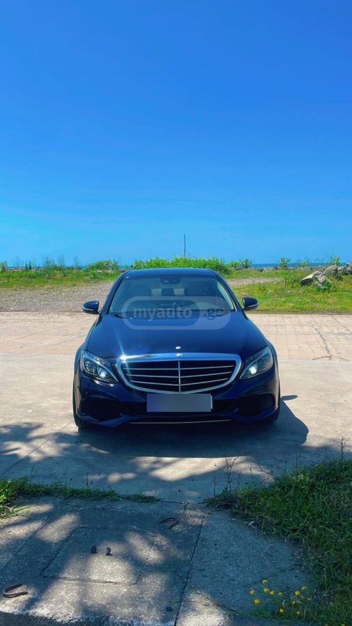 Mercedes-Benz C 220