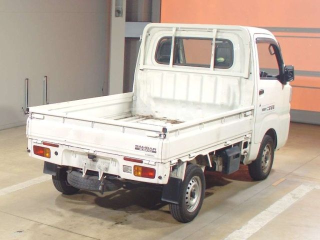 Isuzu Elf 2020 — photo 2