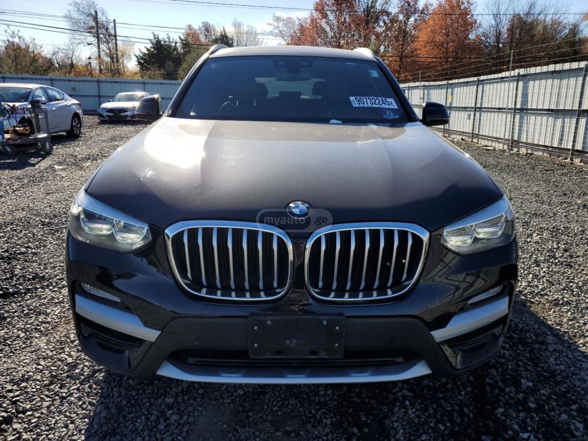 BMW X3 2019 — photo 2