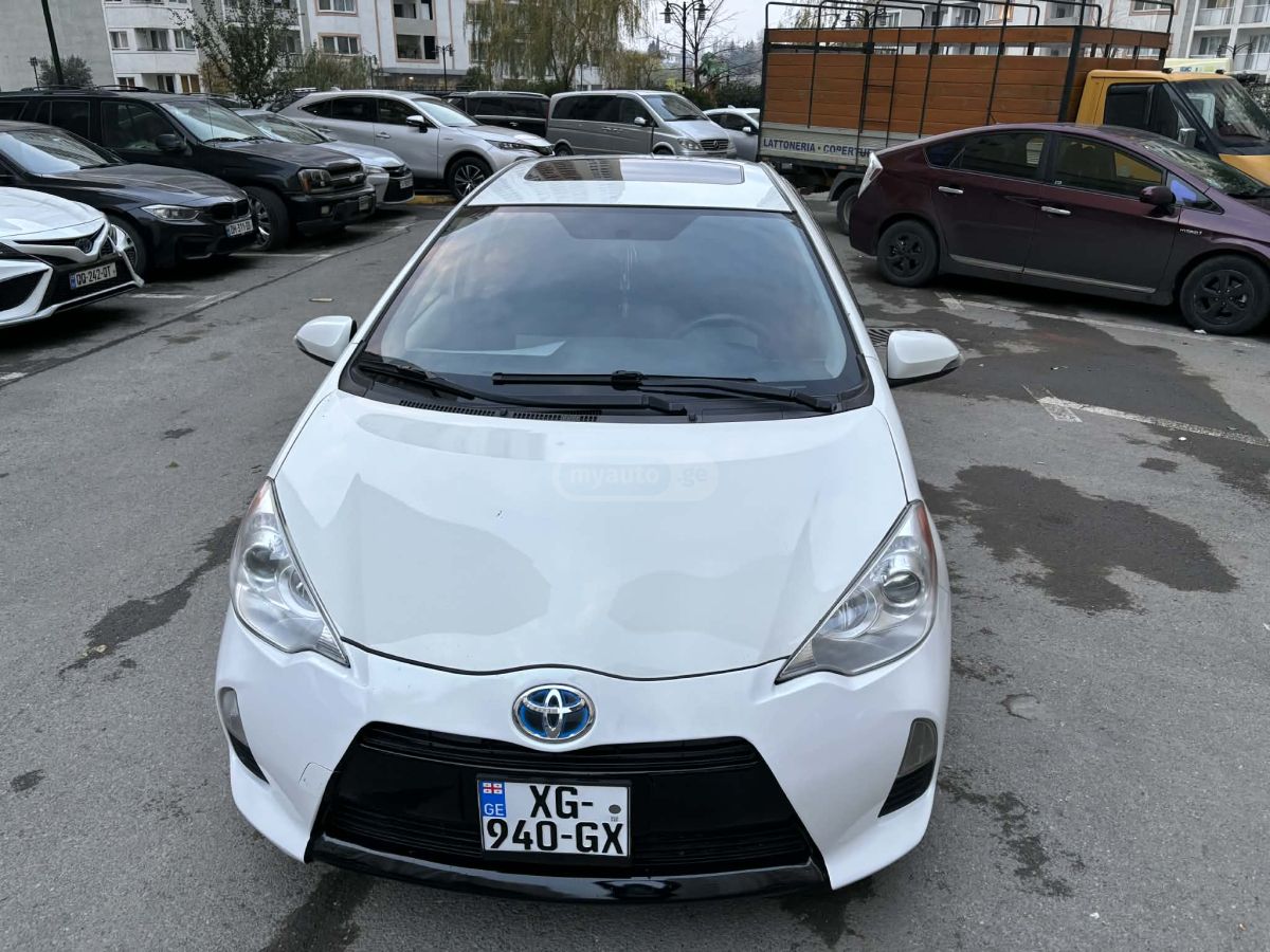 Toyota Prius C