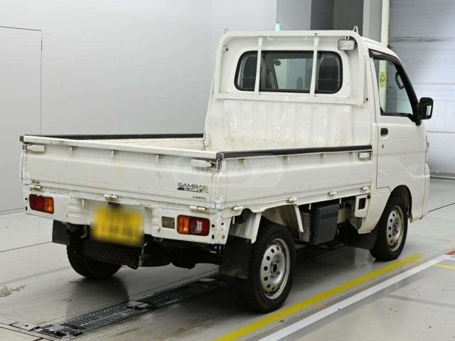 Isuzu Elf 2015 — photo 2