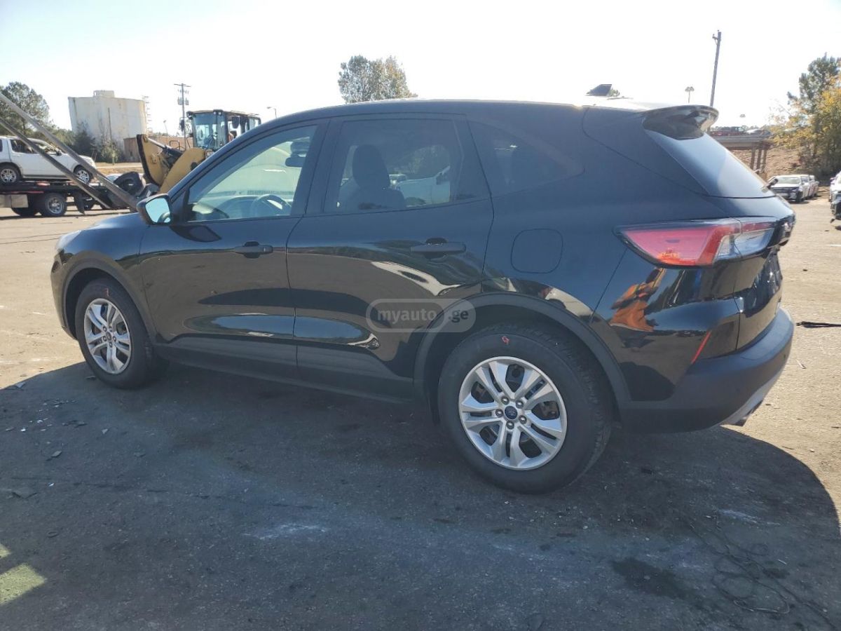 Ford Escape 2021 — photo 2
