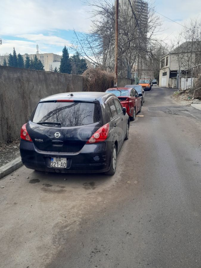 Nissan Tiida