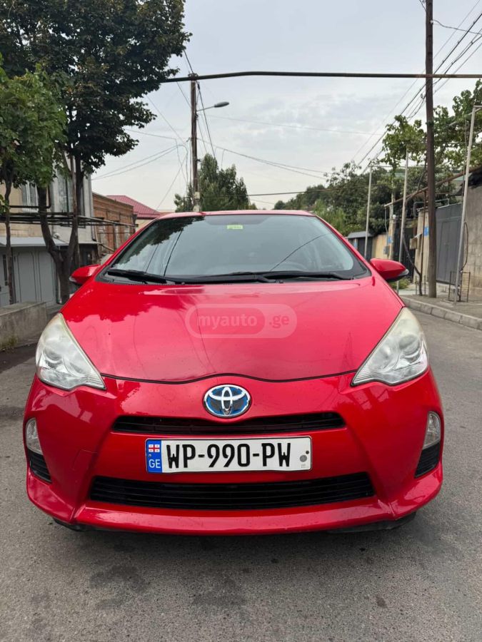 Toyota Prius C