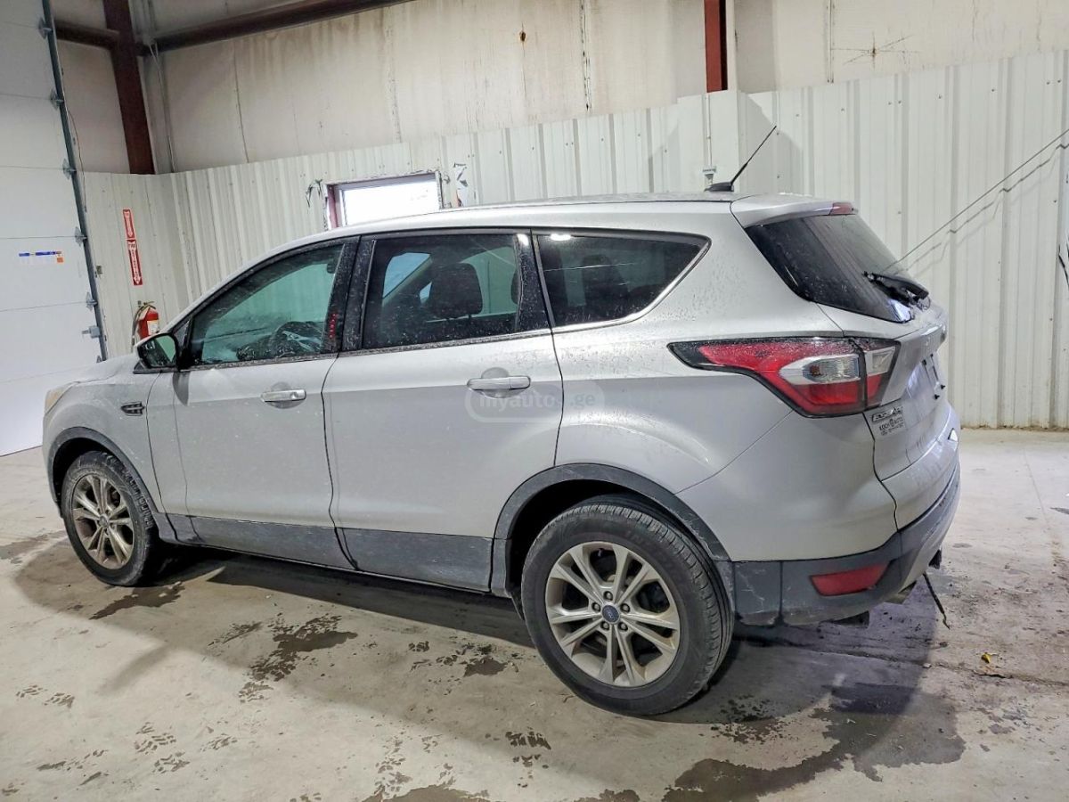 Ford Escape 2017 — photo 2