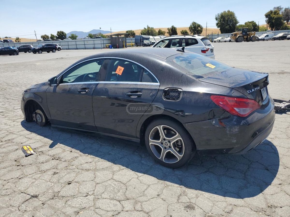 Mercedes-Benz CLA 250 2019 — photo 2