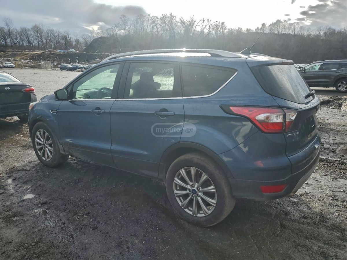 Ford Escape 2018 — photo 2