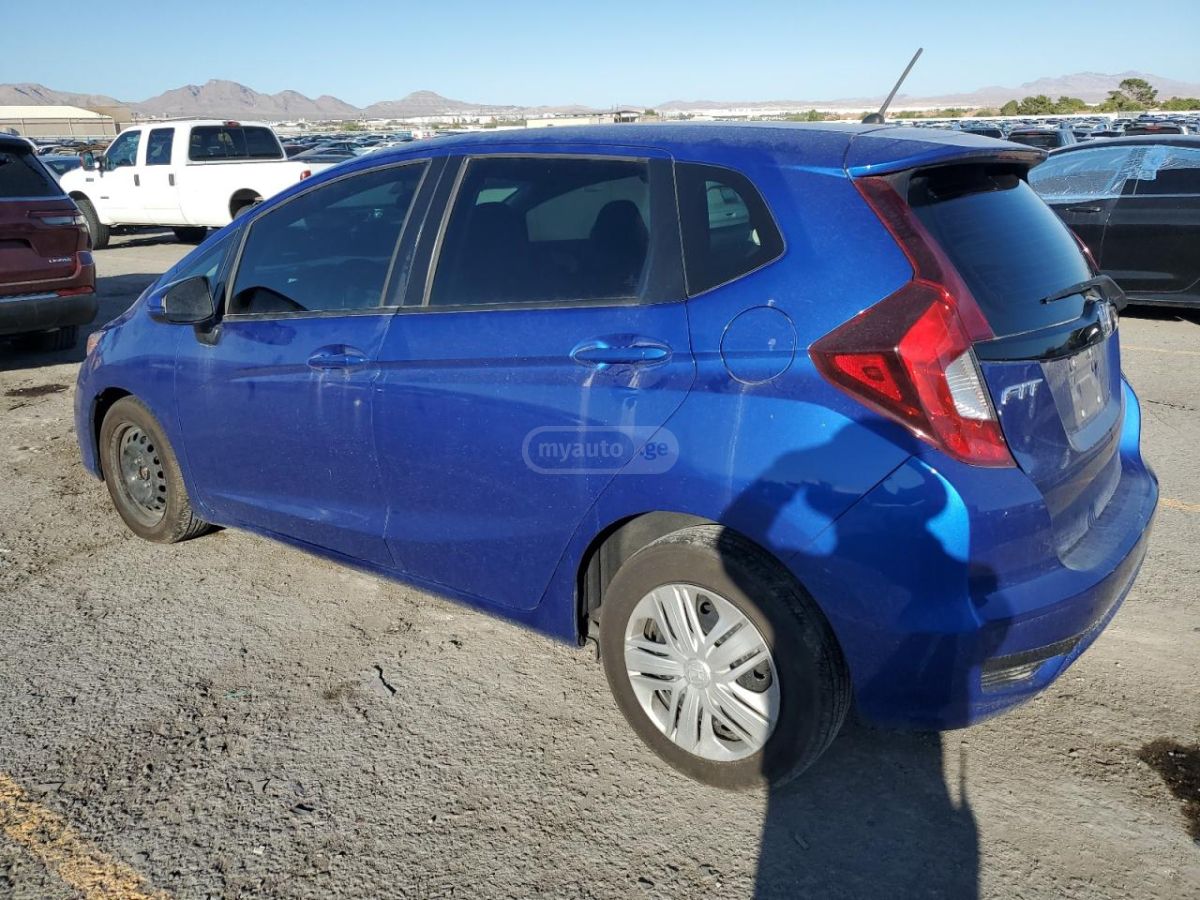 Honda Fit 2019 — photo 2