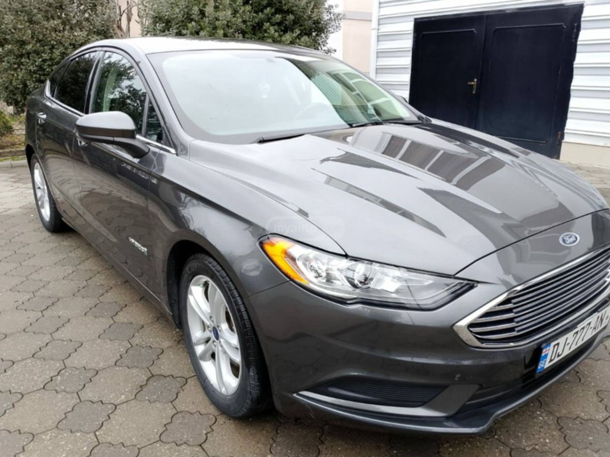 Ford Fusion 2018 — photo 2