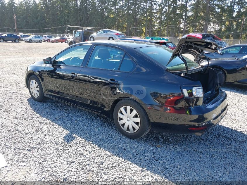 Volkswagen Jetta 2015 — photo 2