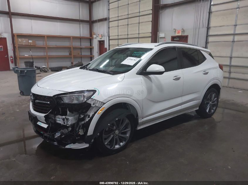 Buick Encore 2021 — photo 2