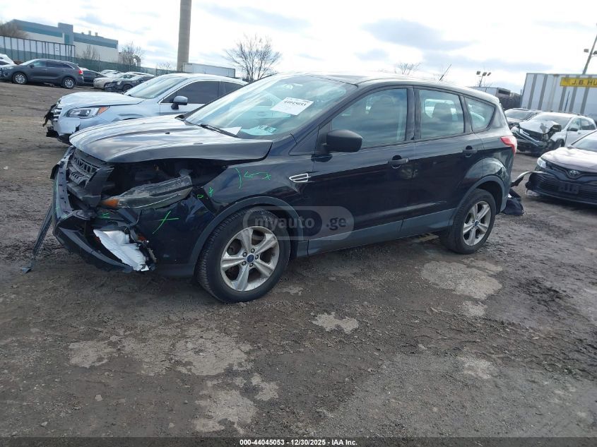 Ford Escape 2016 — photo 2