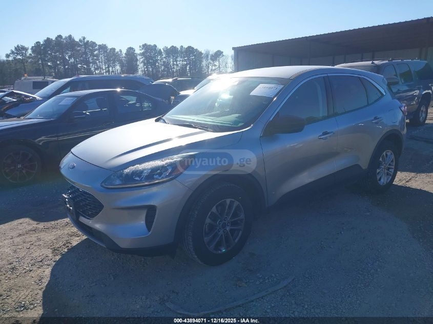 Ford Escape 2022 — photo 2