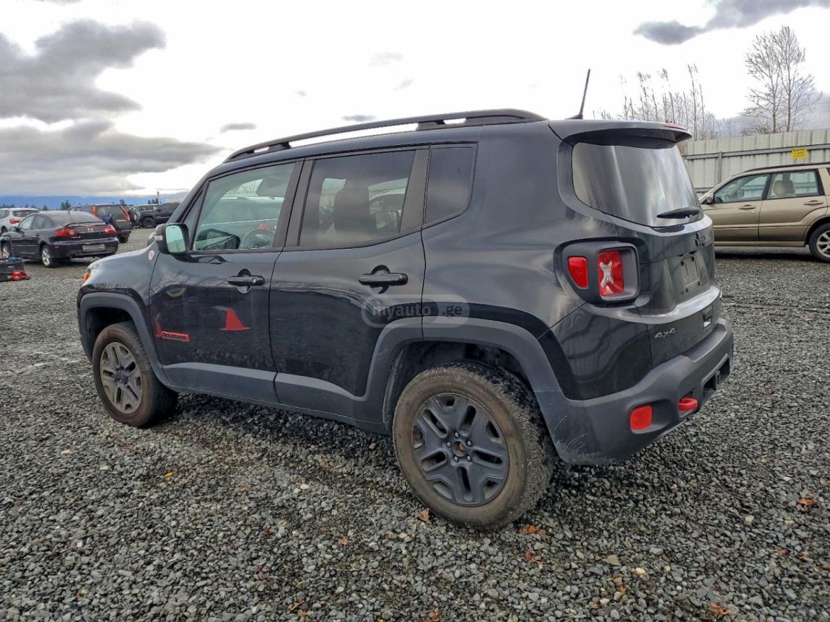 Jeep Renegade 2018 — photo 2