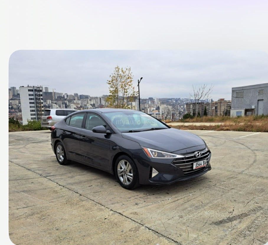 Hyundai Elantra 2020 — photo 2