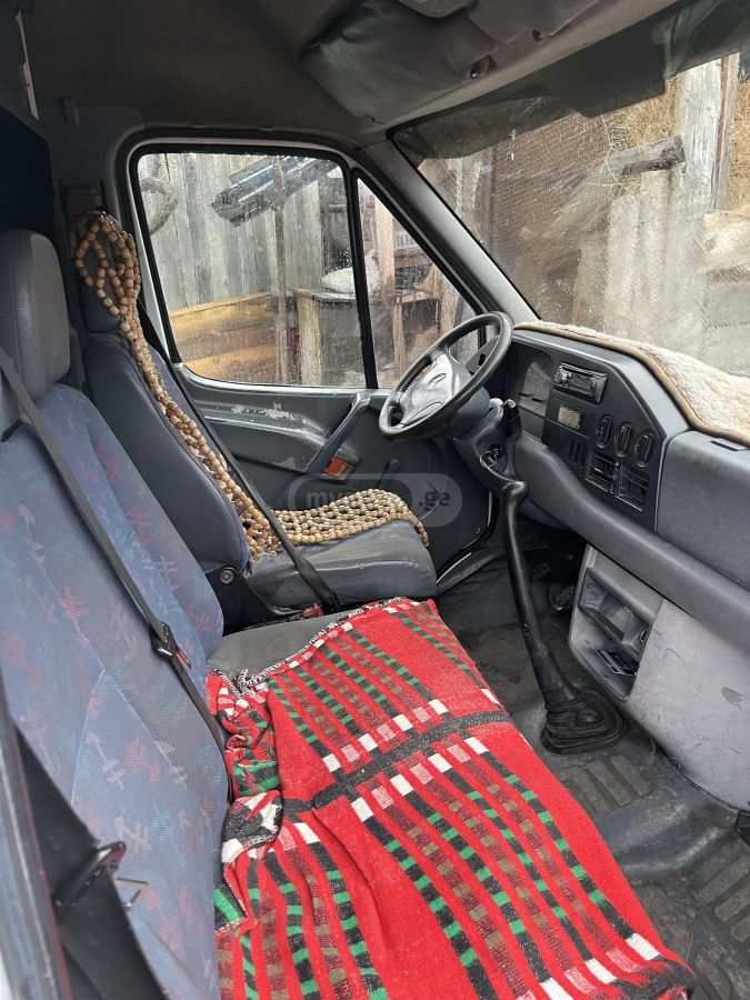 Mercedes-Benz Sprinter 1998 — photo 2