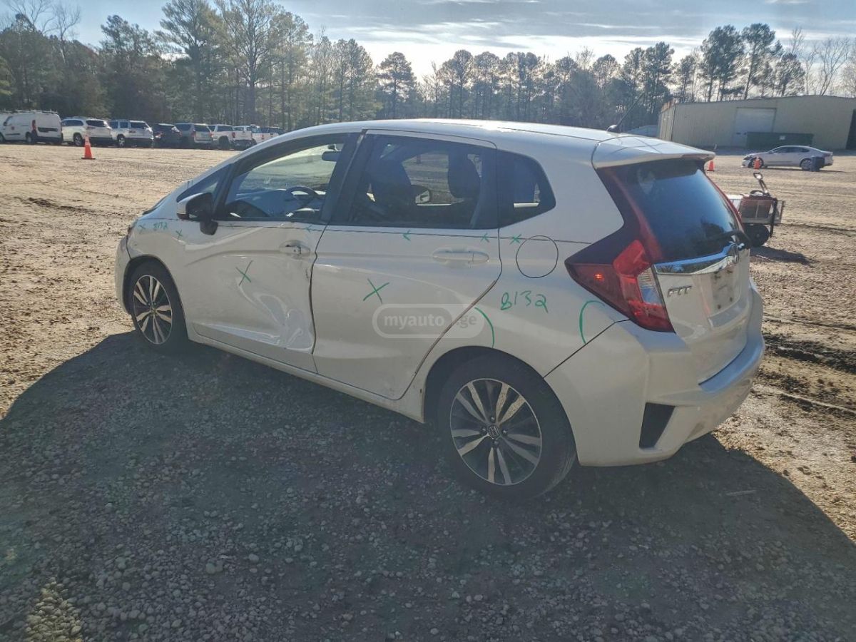 Honda Fit 2016 — photo 2
