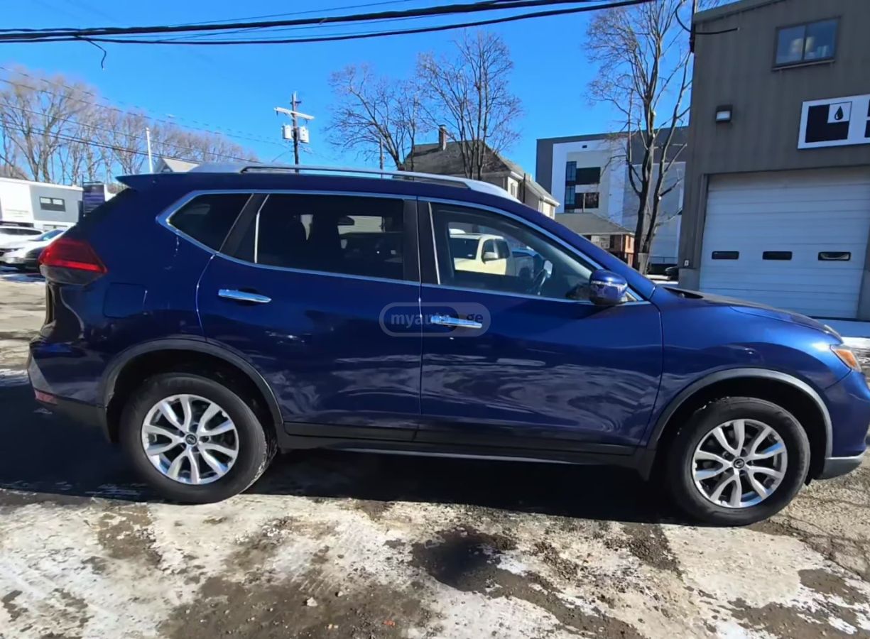 Nissan Rogue 2017 — photo 2