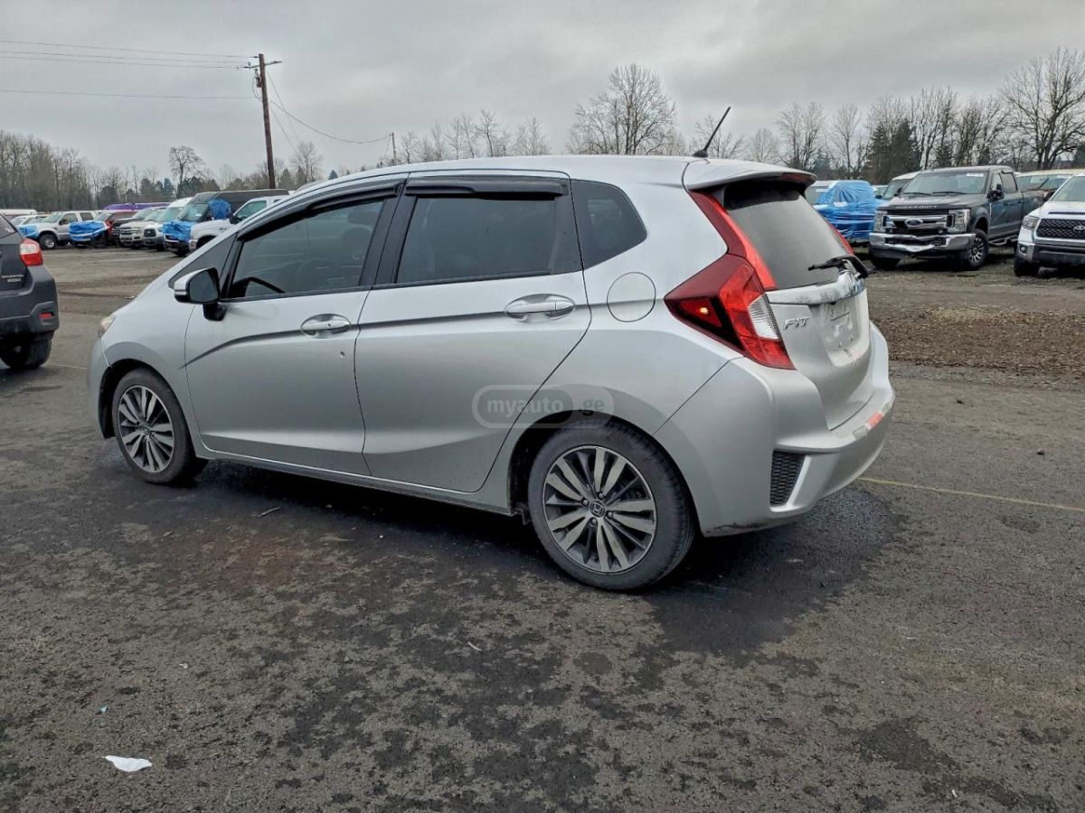 Honda Fit 2016 — photo 2