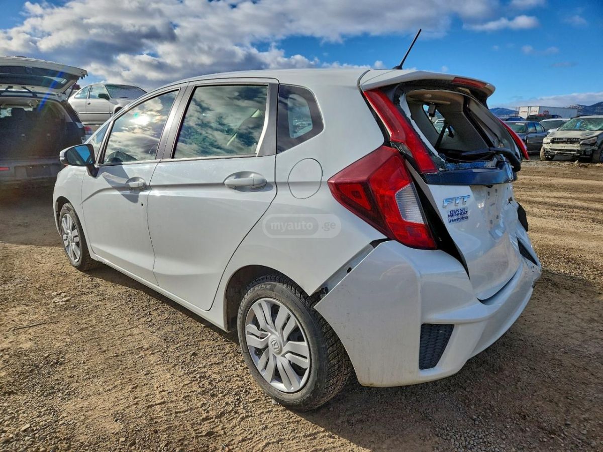 Honda Fit 2017 — photo 2