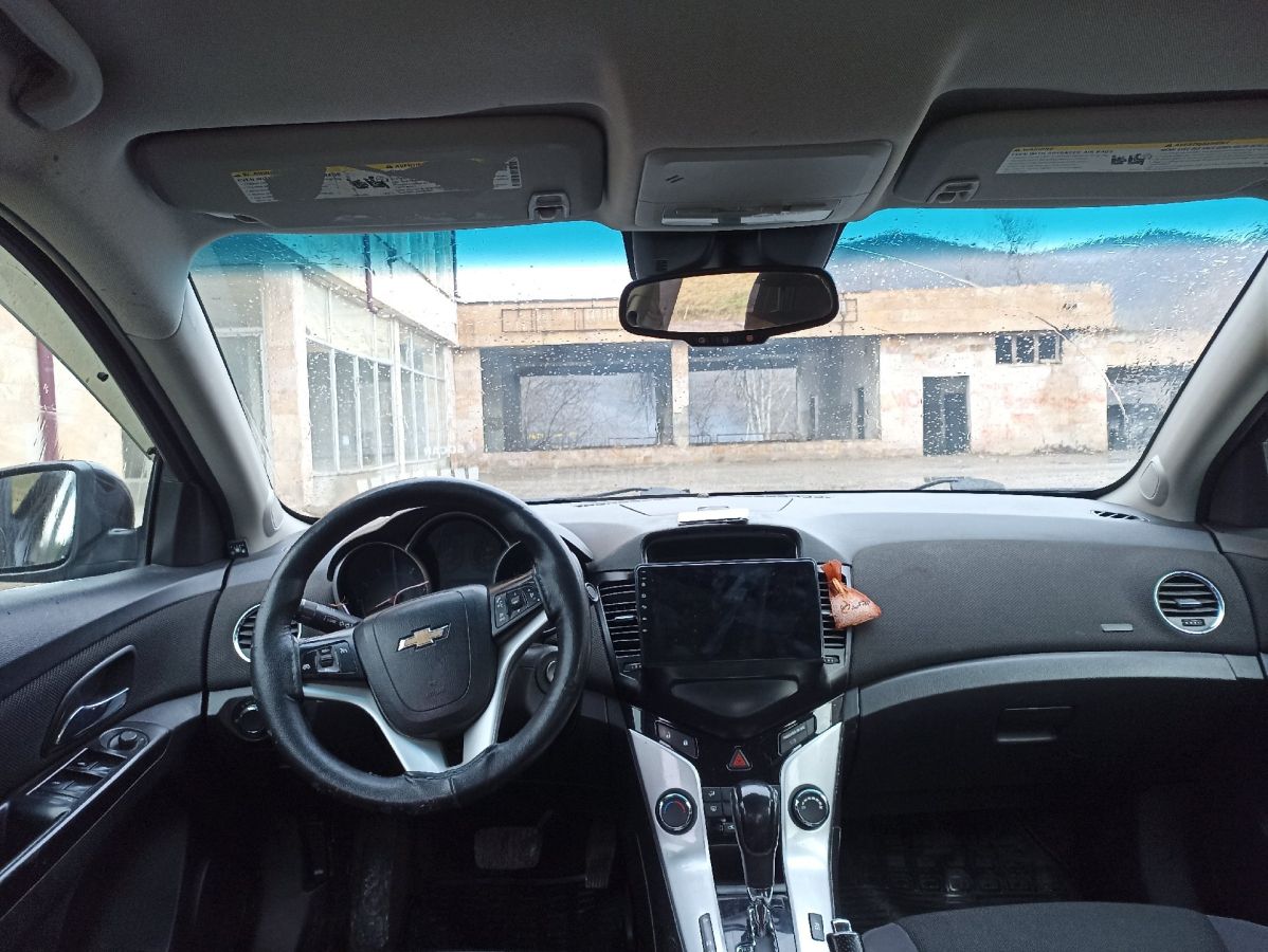 Chevrolet Cruze 2014 — photo 2