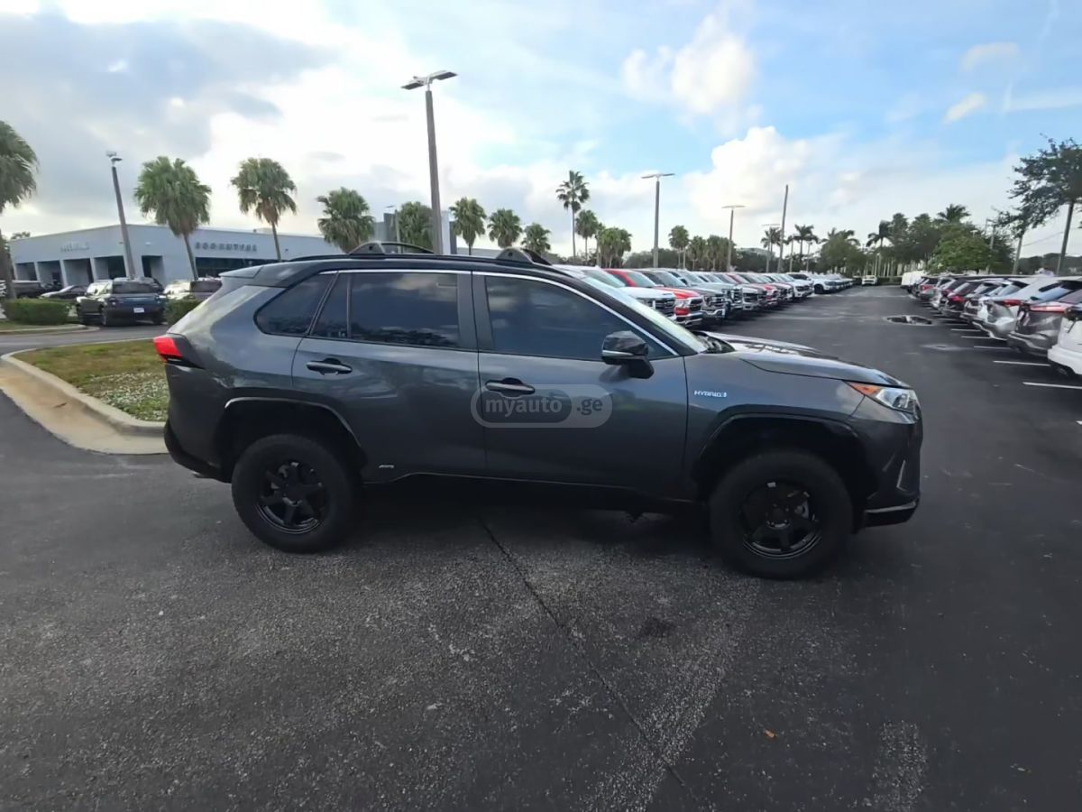 Toyota RAV4 2019 — photo 2