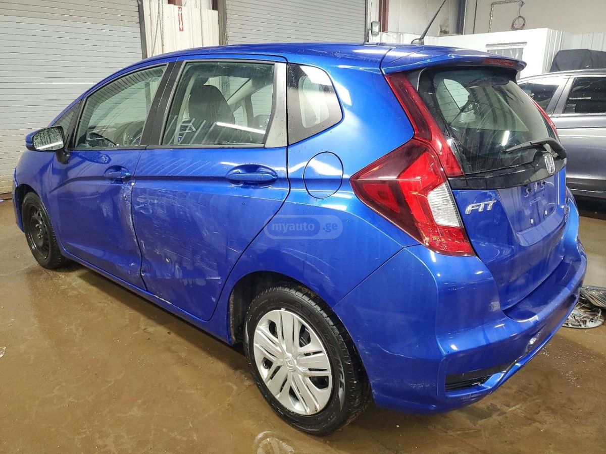 Honda Fit 2018 — photo 2