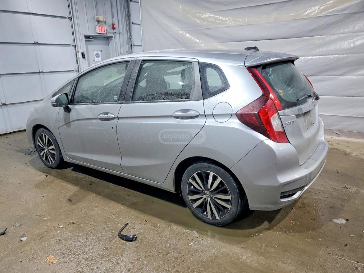 Honda Fit 2018 — photo 2
