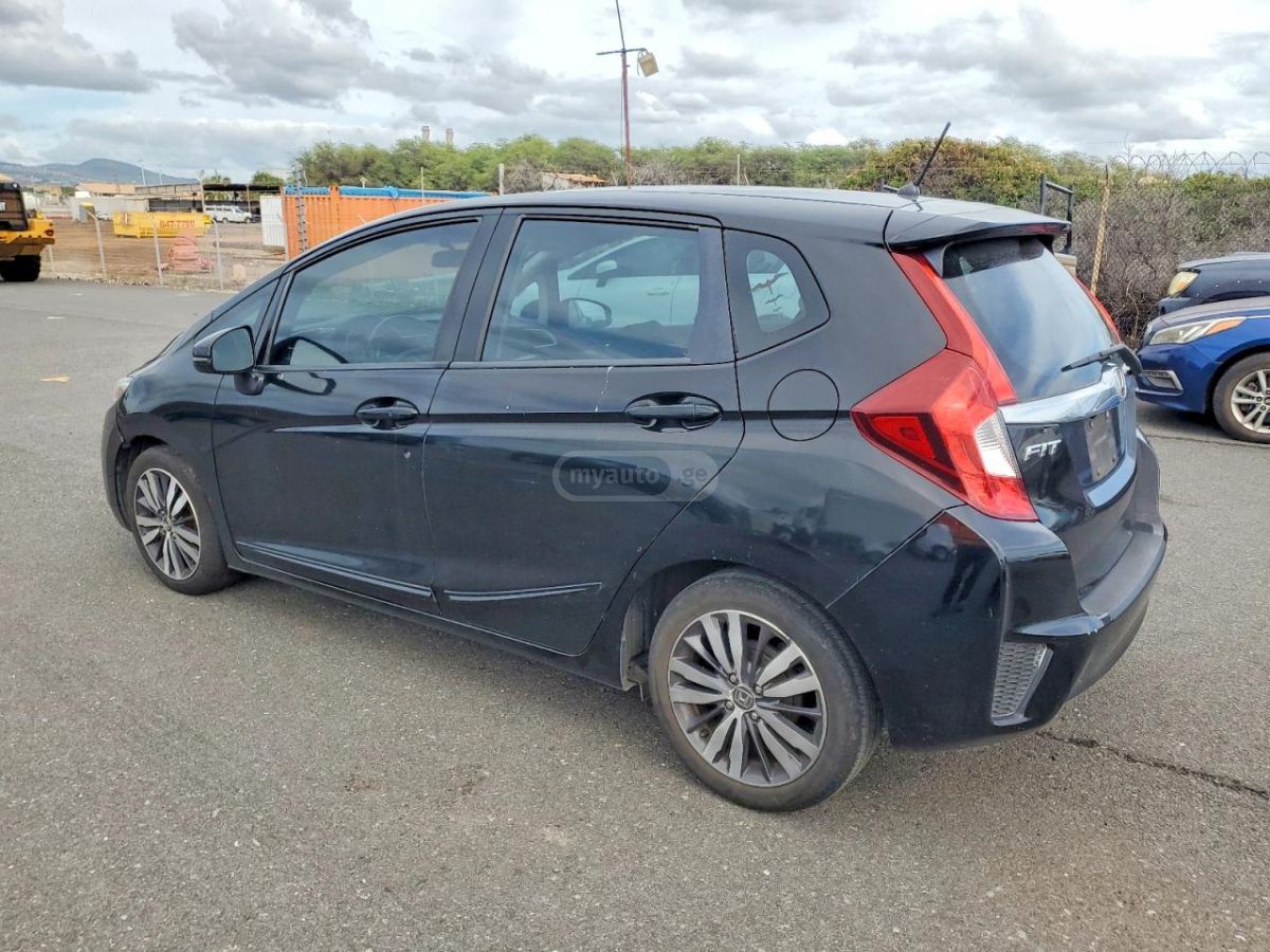 Honda Fit 2016 — photo 2