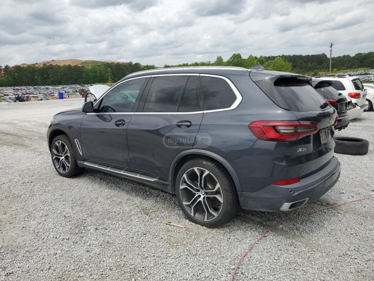 BMW X5 2020 — photo 2