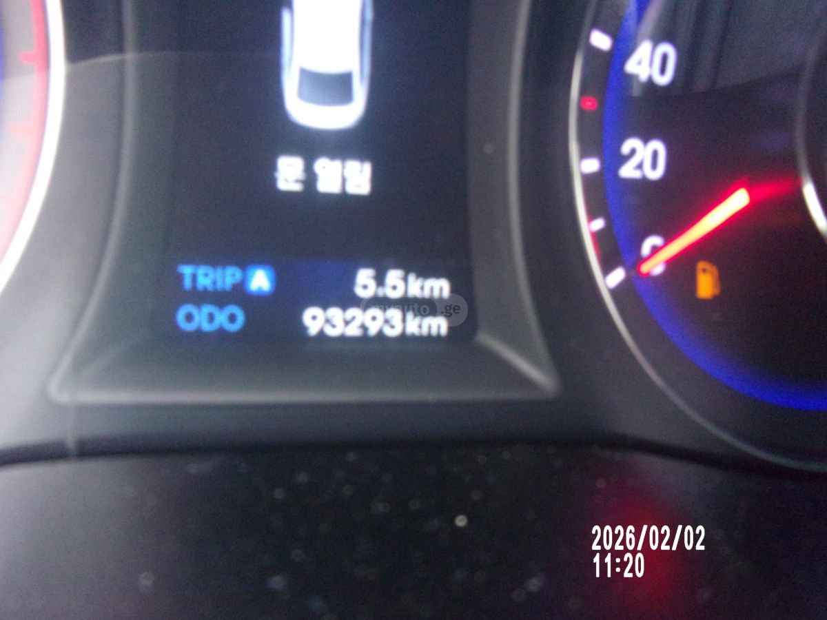 Hyundai i 40 2012 — photo 2