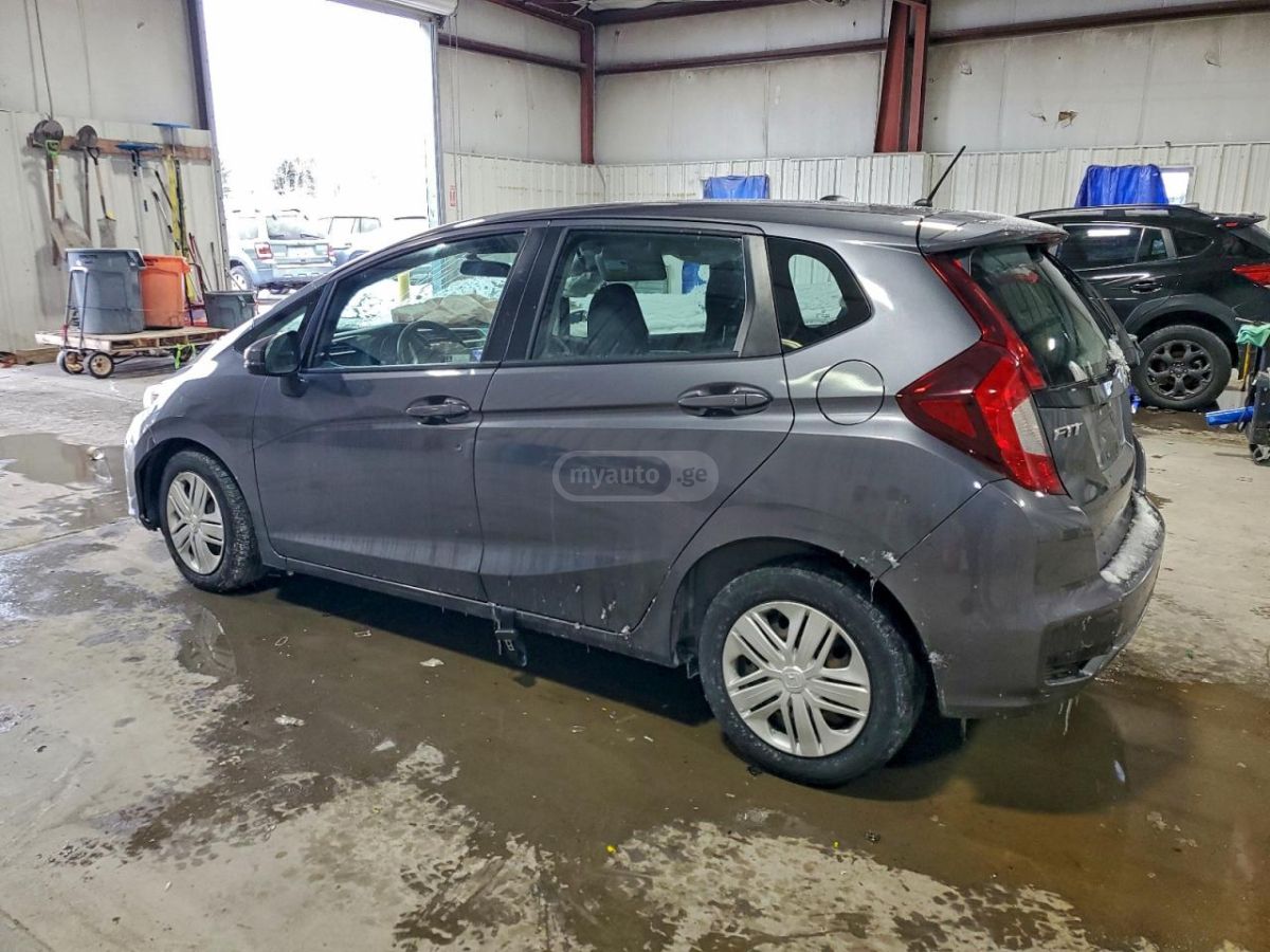 Honda Fit 2020 — photo 2