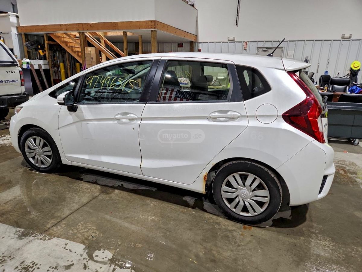 Honda Fit 2016 — photo 2