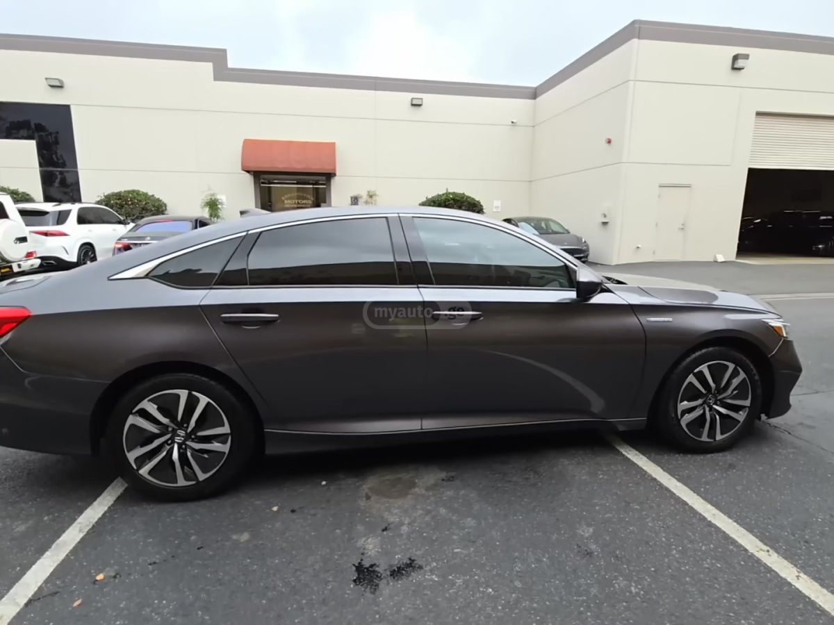 Honda Accord 2019 — photo 2