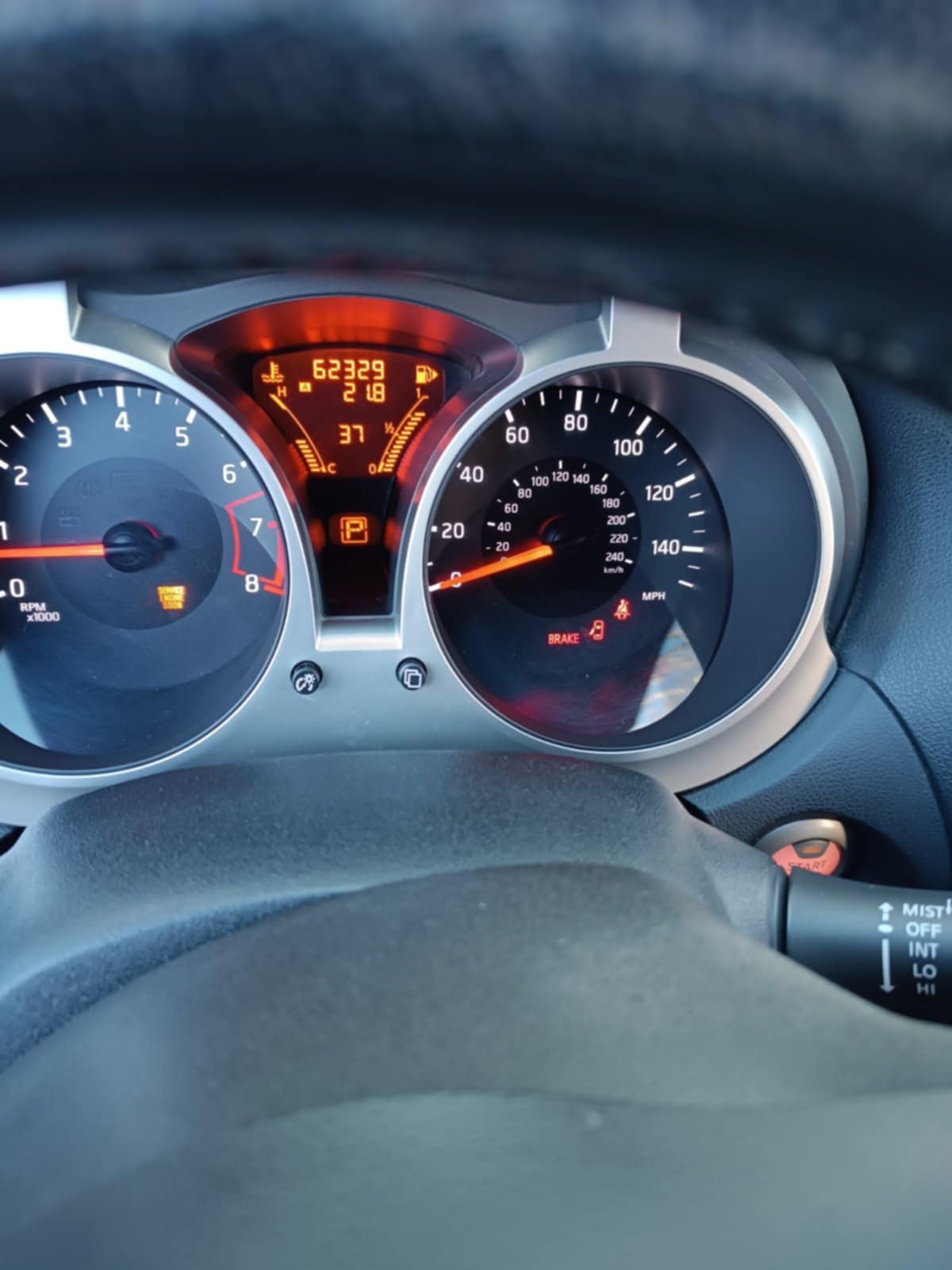 Nissan Juke 2014 — photo 2