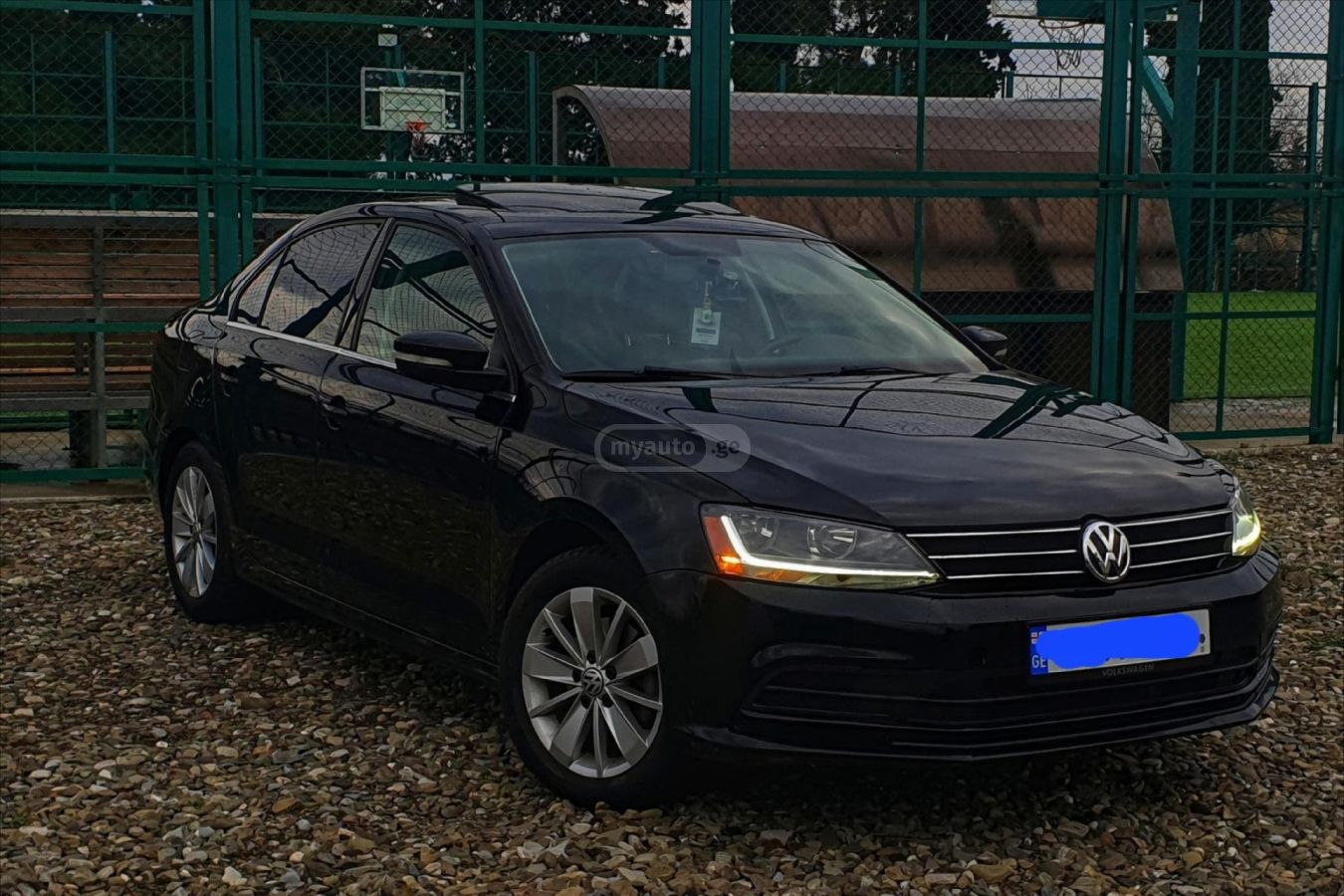 Volkswagen Jetta 2016 — photo 2
