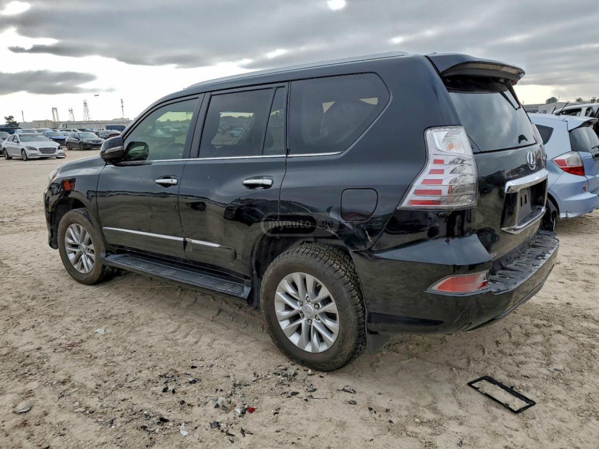 Lexus GX 460 2019 — photo 2