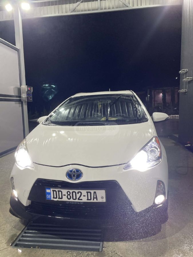 Toyota Prius C