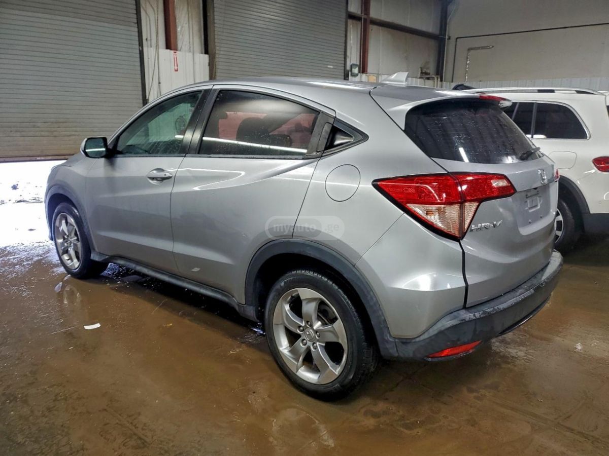 Honda HR-V 2018 — photo 2