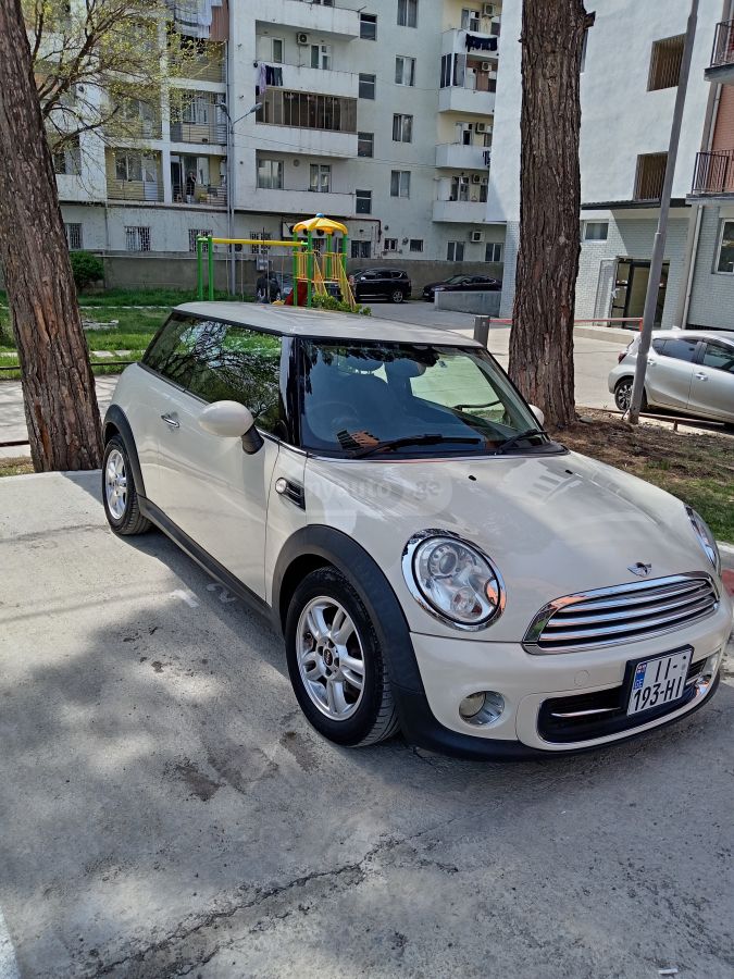 Mini Cooper 2013 — photo 2