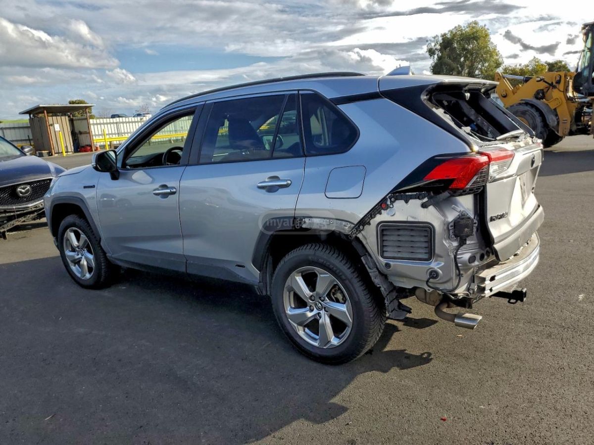 Toyota RAV4 2021 — photo 2