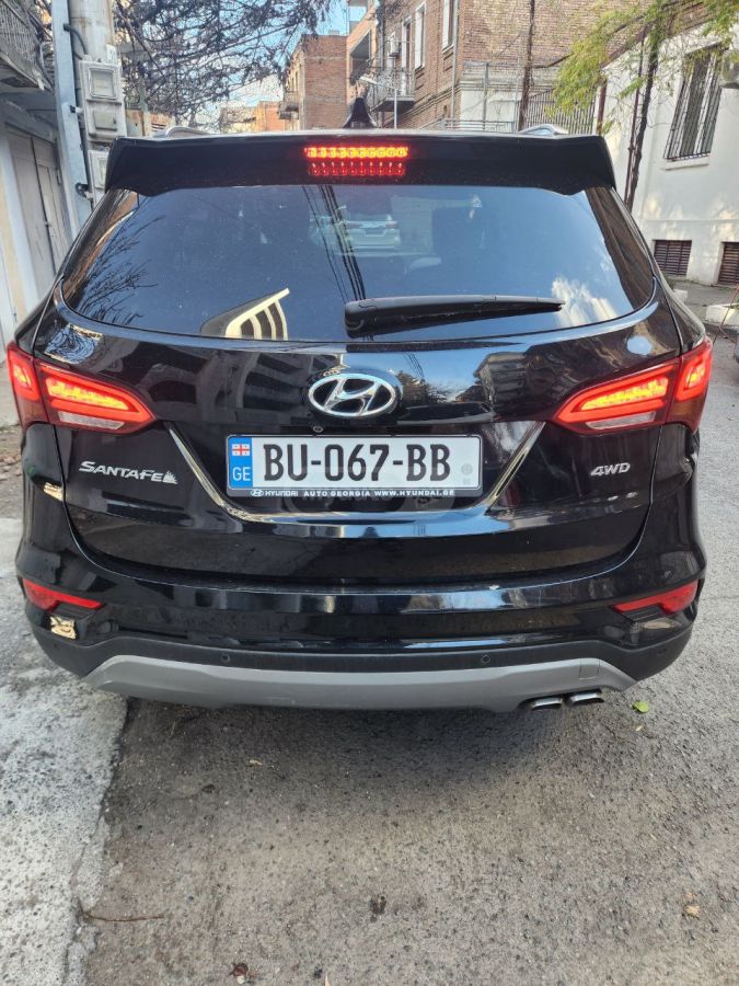 Hyundai Santa Fe 2017 — photo 2