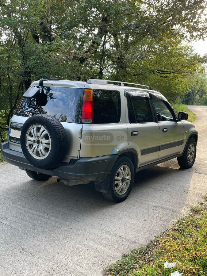 Honda CR-V 1997 — photo 2