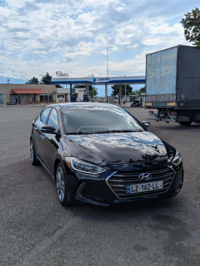 Hyundai Elantra 2016 — photo 2
