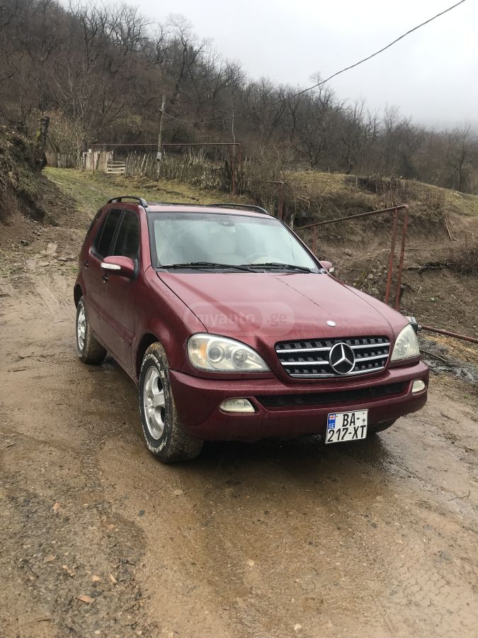 Mercedes-Benz ML 320