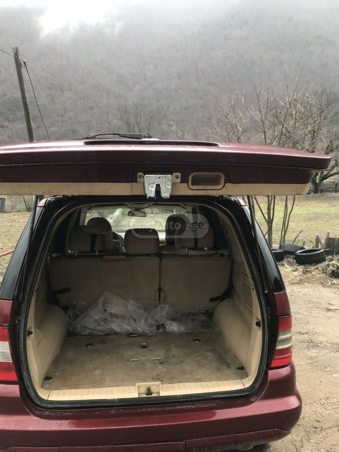 Mercedes-Benz ML 320 2002 — photo 2