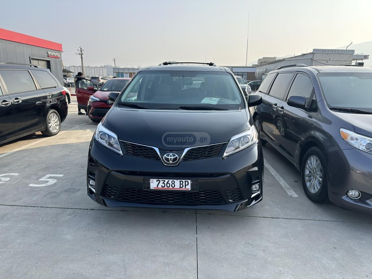 Toyota Sienna