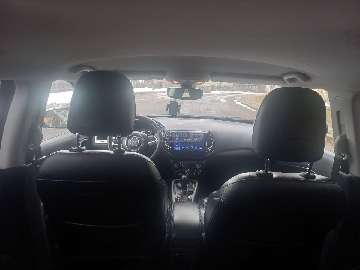 Jeep Compass 2018 — photo 2