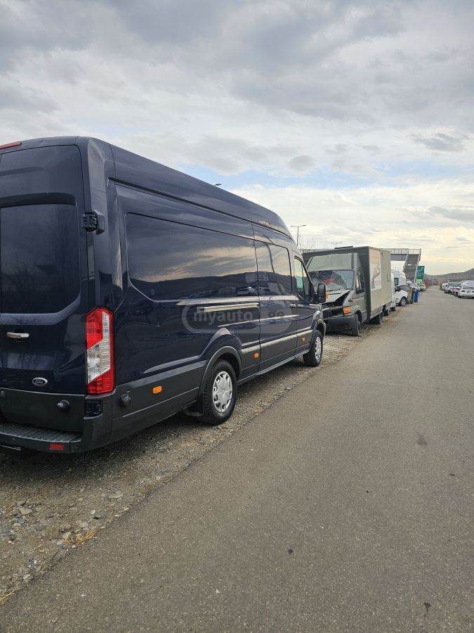 Ford Transit 2015 — photo 2