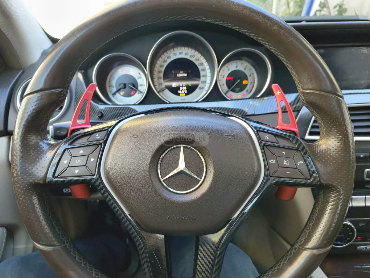 Mercedes-Benz C 350 2012 — photo 2